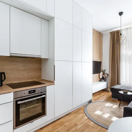 Turnkey I Cozy Studio By Letna Park Apartment